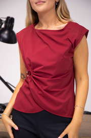 Magnetic Wrap Top